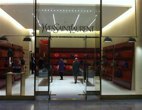 yves saint laurent outlet store online